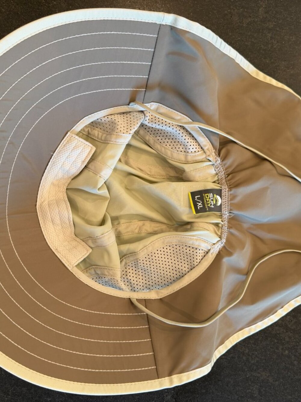 Sunday Afternoons L/XL Adventure Sun Hat Neck Cape UPF Hiking Fishing - Picture 4 of 4